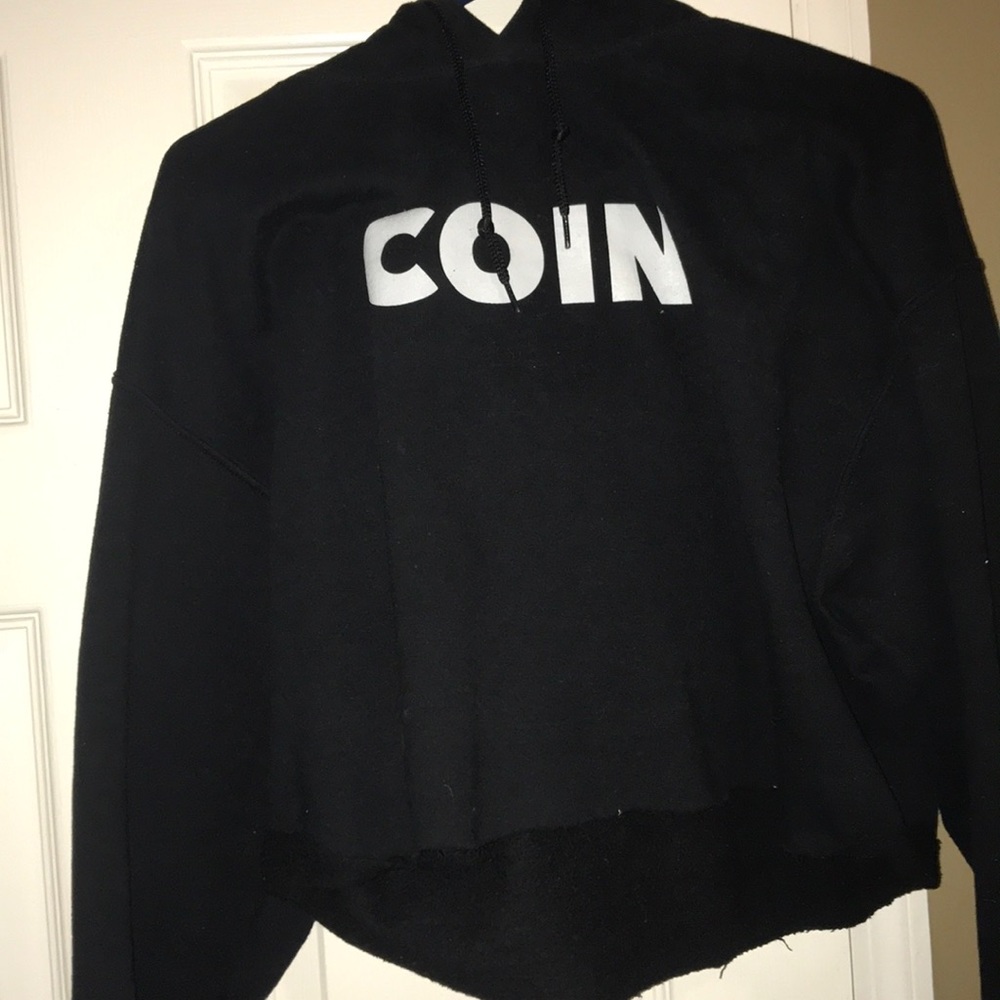 COIN Cropped Hoodie
